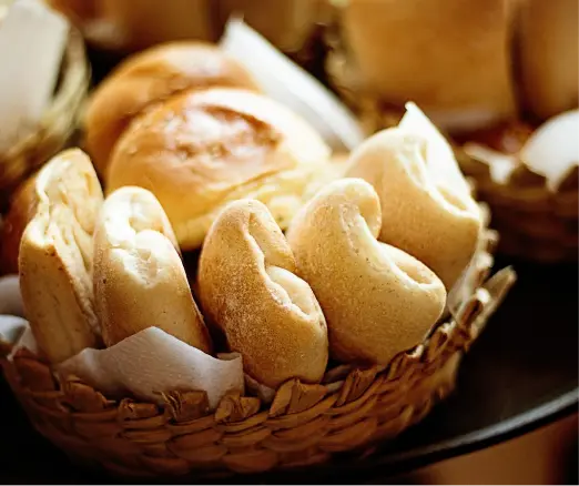 In our bakery you can enjoy fresh baked goods, comfy ! - B体育